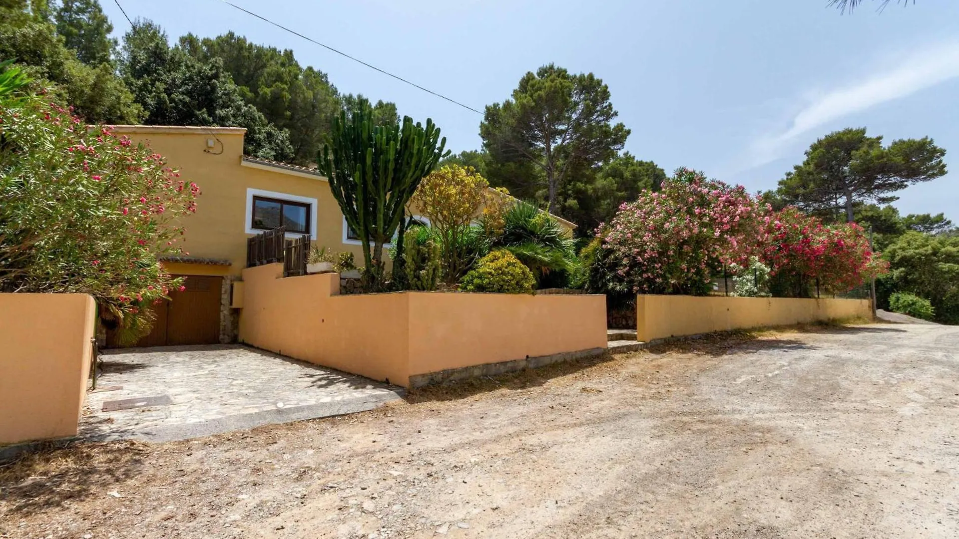 Villa Alexandria Cala de Sant Vicenc 0*,  Spanien